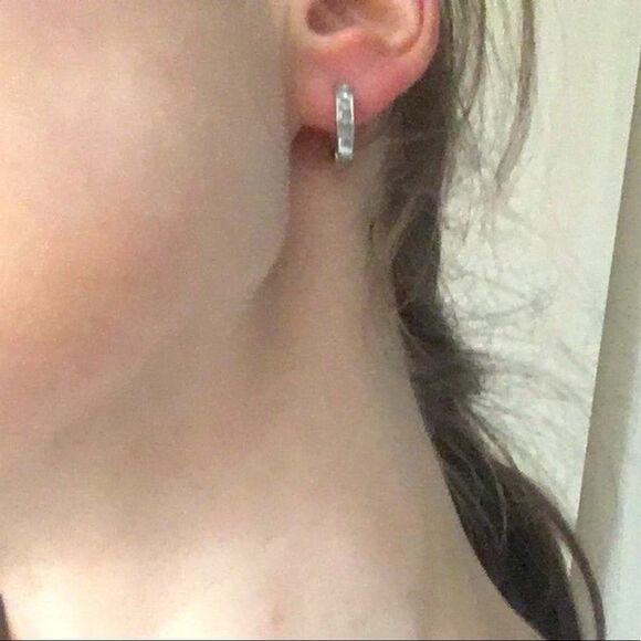 Silver Channel Set Princess Cut Crystals Small Hoop Earrings NEW - Picture 4 of 4